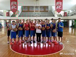 U16女籃國手將印度出征 陳亭妃加油打氣