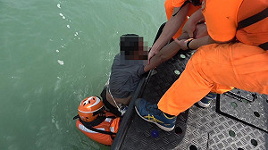 科技監偵再建功　金門海巡攔截中國籍泅水偷渡犯