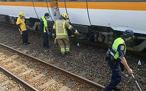 基隆百福車站民眾闖軌道！太魯閣號進站輾壓慘死
