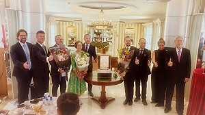 摩瑟水晶全球限量作品台灣首發   古典雕刻大師巡迴展出扛鼎之作 