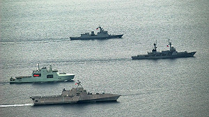 衝著北京　菲美日法加5國在中國占領區附近進行水面作戰演習