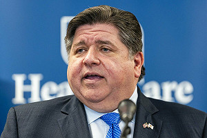 去年在拉斯維加斯贏逾140萬美元! 伊州州長普立茲克笑 :「我只是愛打牌」 