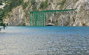 燕子口堰塞湖溢流！太魯閣靳珩隧道滅頂 魯丹橋成「災區版尼加拉瀑布」