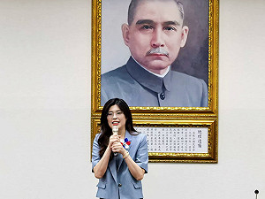 鄭麗文當選國民黨主席　溫朗東：藍營恐重返「韓流」敗選老路