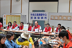 打斷花蓮縣府讚揚追捧！季連成聽不下去當場制止：講重點