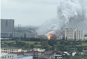 江蘇化工廠突傳火警! 濃煙壟罩空氣刺鼻 民憂含有毒物質