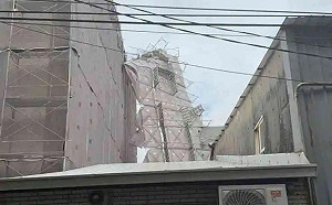 強風肆虐中台灣！鹿港、彰化連2起鷹架倒塌 所幸無人受傷