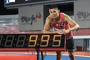 陳玟溥100公尺超風速跑進10秒大關　台灣第1人