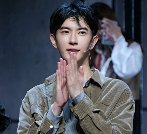 于朦朧經紀人爆「來台現身西門町」！孫德榮親回應：盡量出門小心