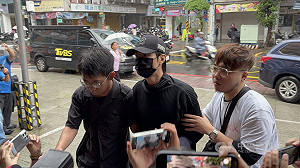 修杰楷、張書偉涉閃兵案各50萬元交保