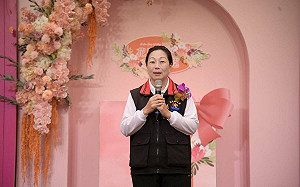 花蓮災民還在鋪睡袋！他轟：徐榛蔚不救災跑去證婚 明年編648萬集團婚禮綁樁