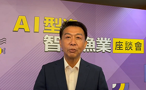 柯志恩掛競選看板 許智傑:支持《財劃法》修正才是行動愛高雄
