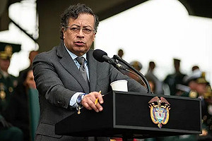 美制裁哥倫比亞總統還關閉大使館 佩特羅 : 一步也不後退 絕不屈服