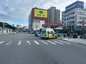 花蓮男子走行穿道遭公車撞上 傷重送醫