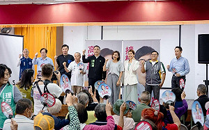 邱議瑩攜手張以理與左營青年對談   安養政策讓人「可以安心生」!