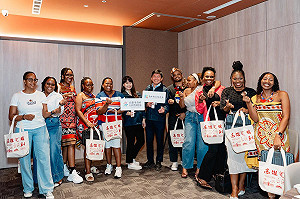 雙語教育深化情誼   史瓦帝尼9外師選擇續留高雄任教