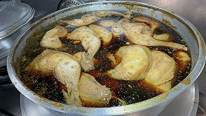 彰化90年爌肉飯最後一鍋今日秒殺！老店改用雞肉推新品渡難關