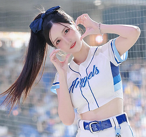 南珉貞熱舞慘摔！「腳踝整片發紫」最新傷勢曝光