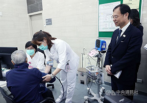 假日急症中心首日逾169人次　發燒、魚刺卡住來求助