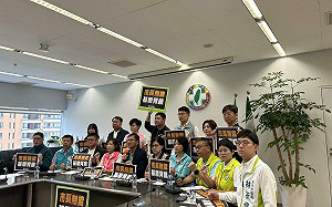 盧秀燕長口口聲聲與中央合作 綠營批：根本干擾防疫進程