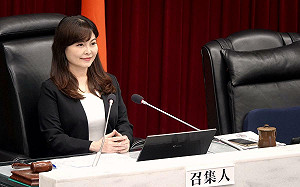 議員踢爆校園球場被「賤租」！   高市教育局：已要求學校終止契約  