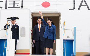 支持度飆到82%僅次小泉內閣  高市早苗 「關西式」親民外交獲好評 