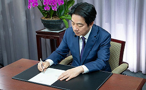 感謝國軍協助花蓮堰塞湖災情！賴清德親手寫3張卡片內容曝光