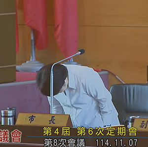 赴市議專案報告 盧秀燕再次鞠躬道歉 這次多說了「社會各界」