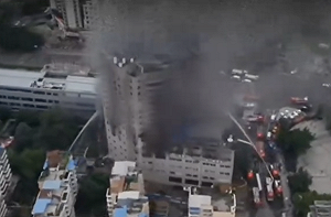 揭露一年多前的重大死傷案! 16死39傷 央視報導四川自貢九鼎大樓大火