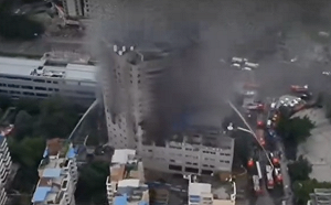 揭露一年多前的重大死傷案! 16死39傷 央視報導四川自貢九鼎大樓大火