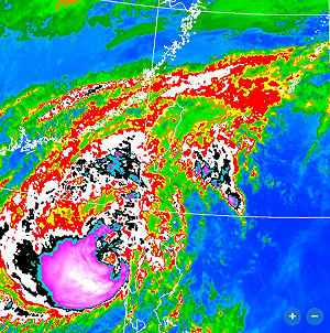 鳳凰颱風將登陸！東北季風加持「全台狂風暴雨」 風雨時程一圖看