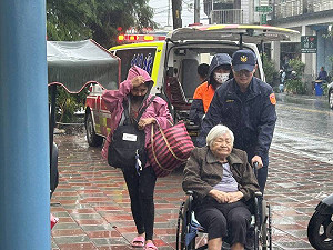 馬太鞍溪堰塞湖升級紅色警戒！光復3鄉鎮強制撤離近5千人