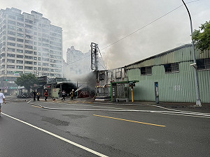高雄三民區里長辦公室火警　火勢撲滅無人員傷亡