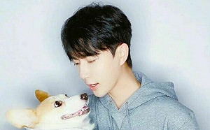 (影)于朦朧手機定位「央企豪宅」？持有者身份遭起底 疑和天娛傳媒有關