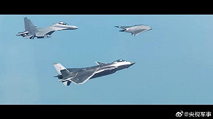 央視首次公開中國空軍有人「殲-20」／無人「攻擊-11」戰機協同作戰畫面
