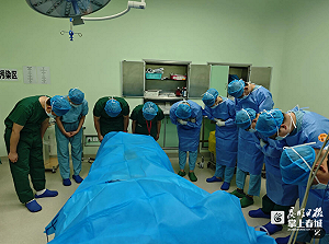 器官來源一次到位？昆明醫院31台移植案一天內完成惹疑　評論家曝內幕：「這群台灣人」要想好