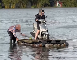 「乘竹筏」趕上班！宜蘭護理師身分曝光   網：超感動