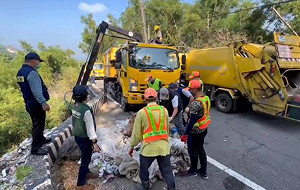 月世界遭傾倒廢棄物   邱議瑩：修法重罰犯嫌傾家蕩產