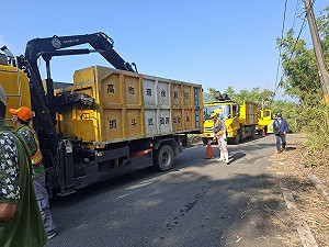月世界山坡地遭傾倒廢棄物  賴瑞隆：三管齊下遏止不肖之徒