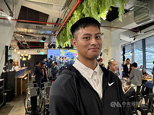 沈家羲盼帶部落小球員「走出大山」 旅美放慢變更順