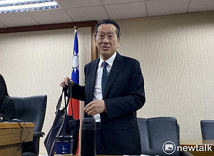 共艦排「從從容容」  顧立雄笑稱：這個認知作戰不會成功