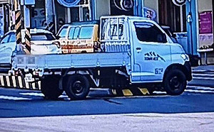 彰化行人庇護島今年已被撞10次！網笑稱：全台最強三寶檢測器