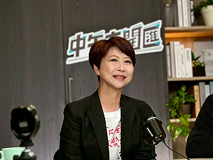 鹿死誰手？內參民調贏謝龍介30%以上 陳亭妃直言：趨勢沒有改變