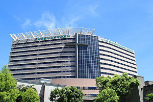 前輔大校長江漢聲看診遇刺　曾男涉殺人未遂遭起訴