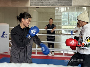 吳詩儀輕鬆解決韓國對手　WB盃拳擊年終總決賽爭金