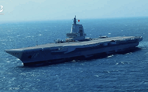 （影）中國福建艦首度率打擊群海上訓練 驗證電磁彈射與艦載機起降