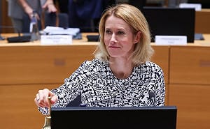 世界整了亂了套! 川普掀風浪 歐盟外長嘆 : 開始喝酒的時機到了