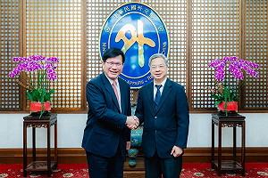 成為「經濟日不落國」 林佳龍攜手龔明鑫舉行雙部長會議