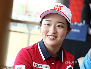 高球新星吳佳晏日巡正賽首封后　笑稱感覺不真實