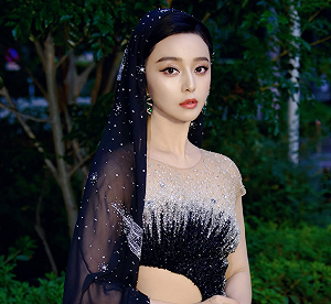 范冰冰奪金馬影后「微博貼文遭刪」！深夜轉往IG吐獲獎心聲